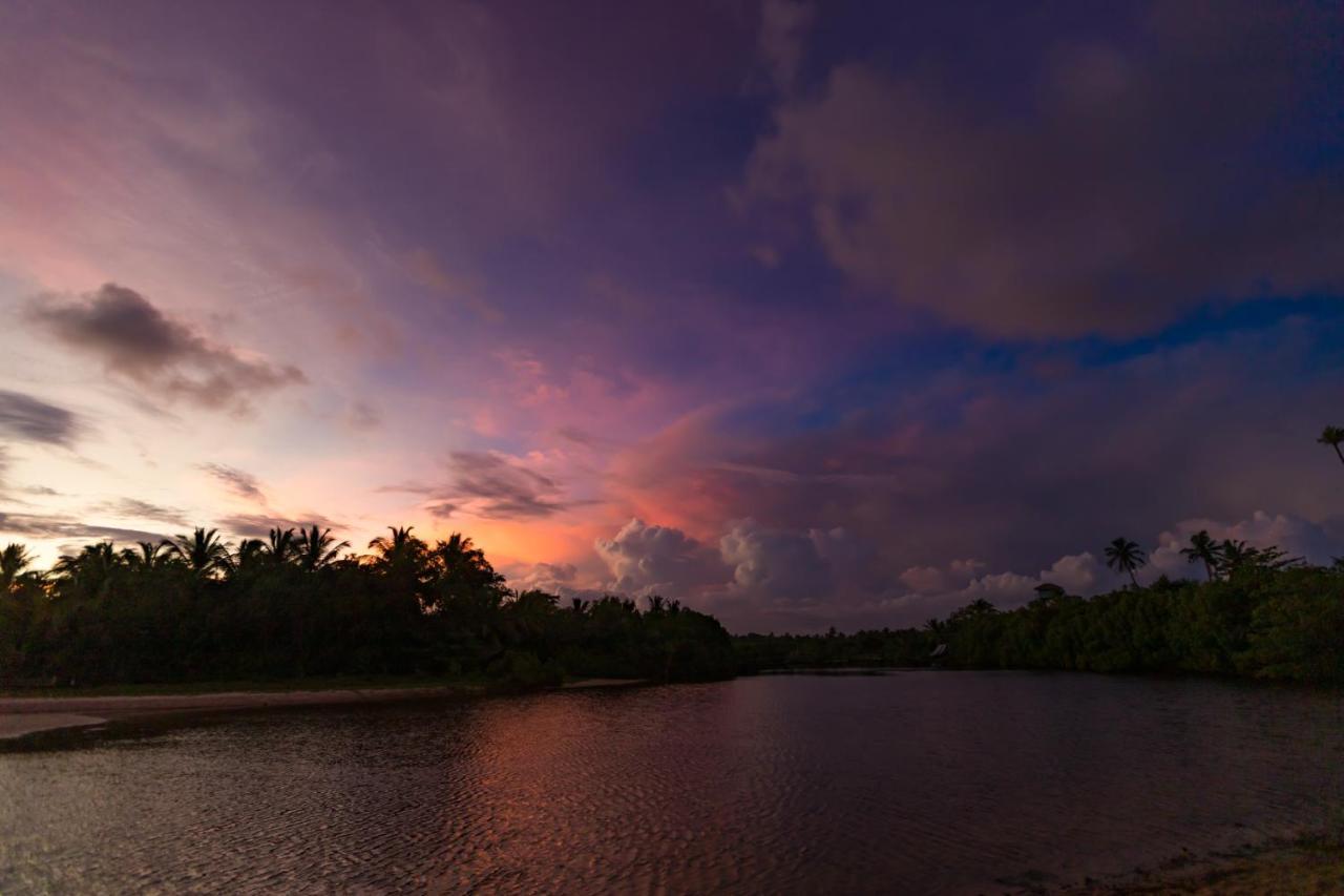 Rock Violet Lakefront Cabanas & Restaurent Tangalle Exterior foto